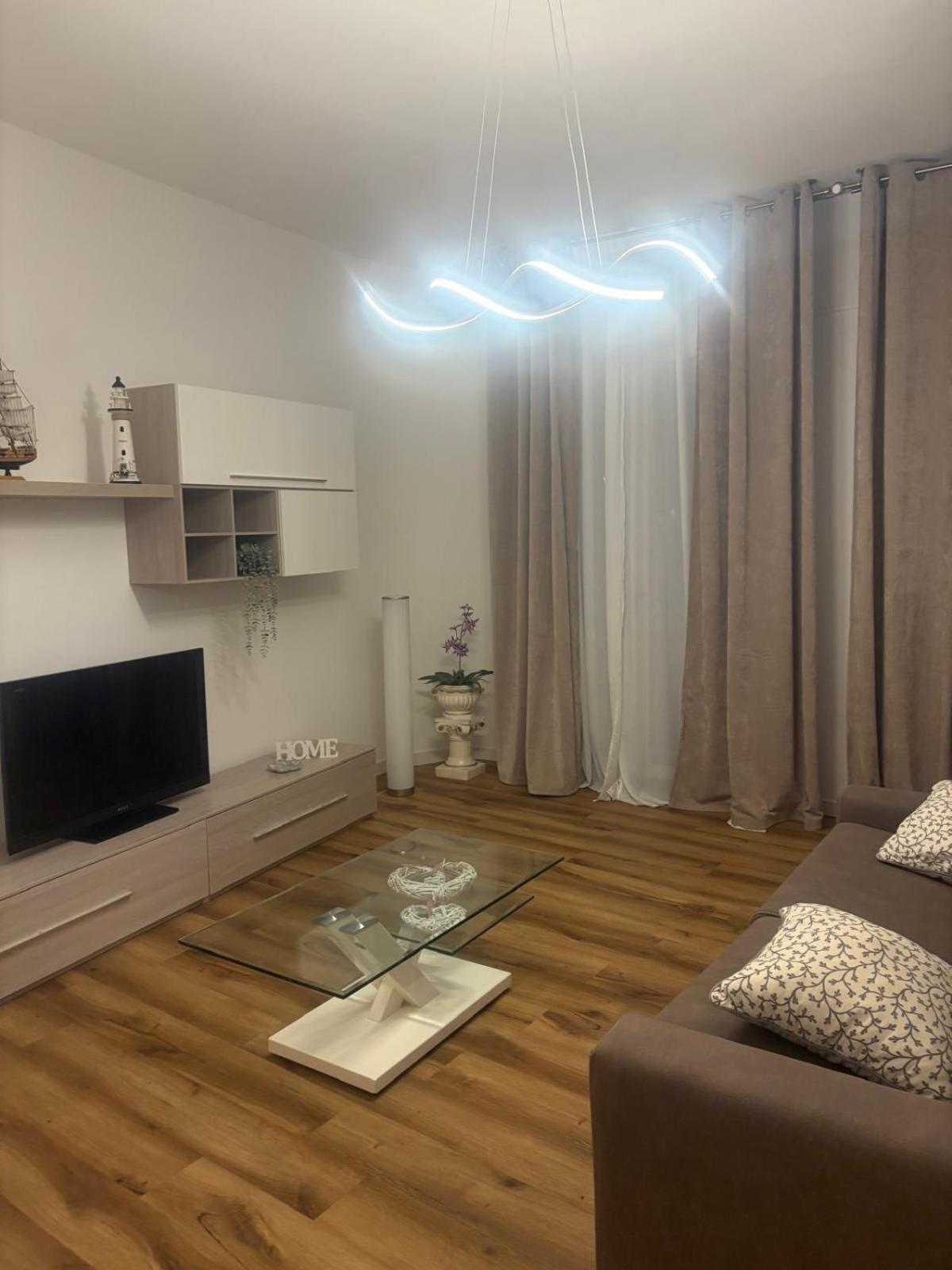 Valley House Roe Luaran gambar